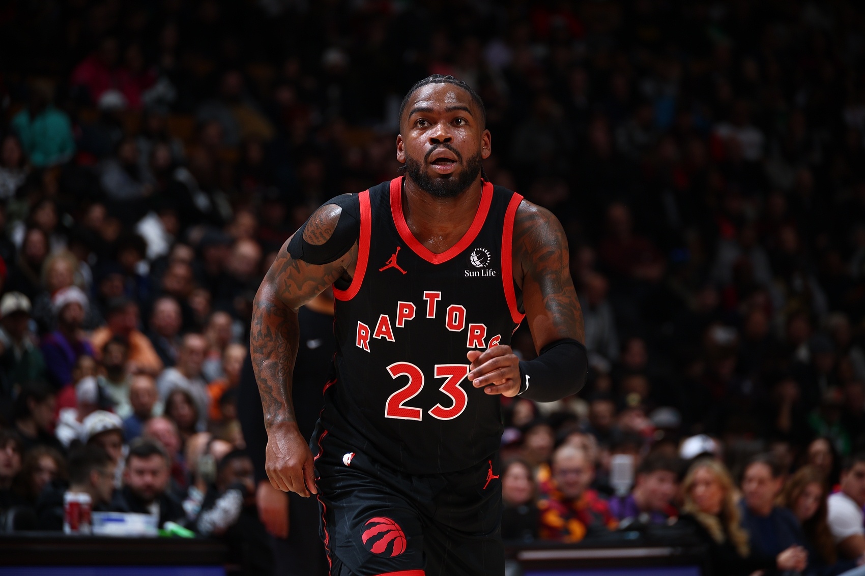 投篮还得练！谢德15中6&三分11中4拿到18分3板8助