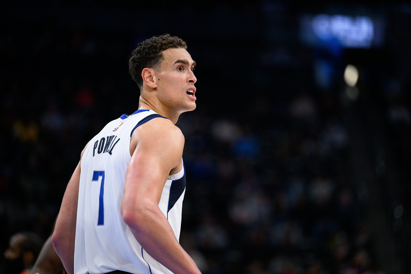 已为独行侠出战720场！侠媒：德怀特·鲍威尔赛季结束后可能退役