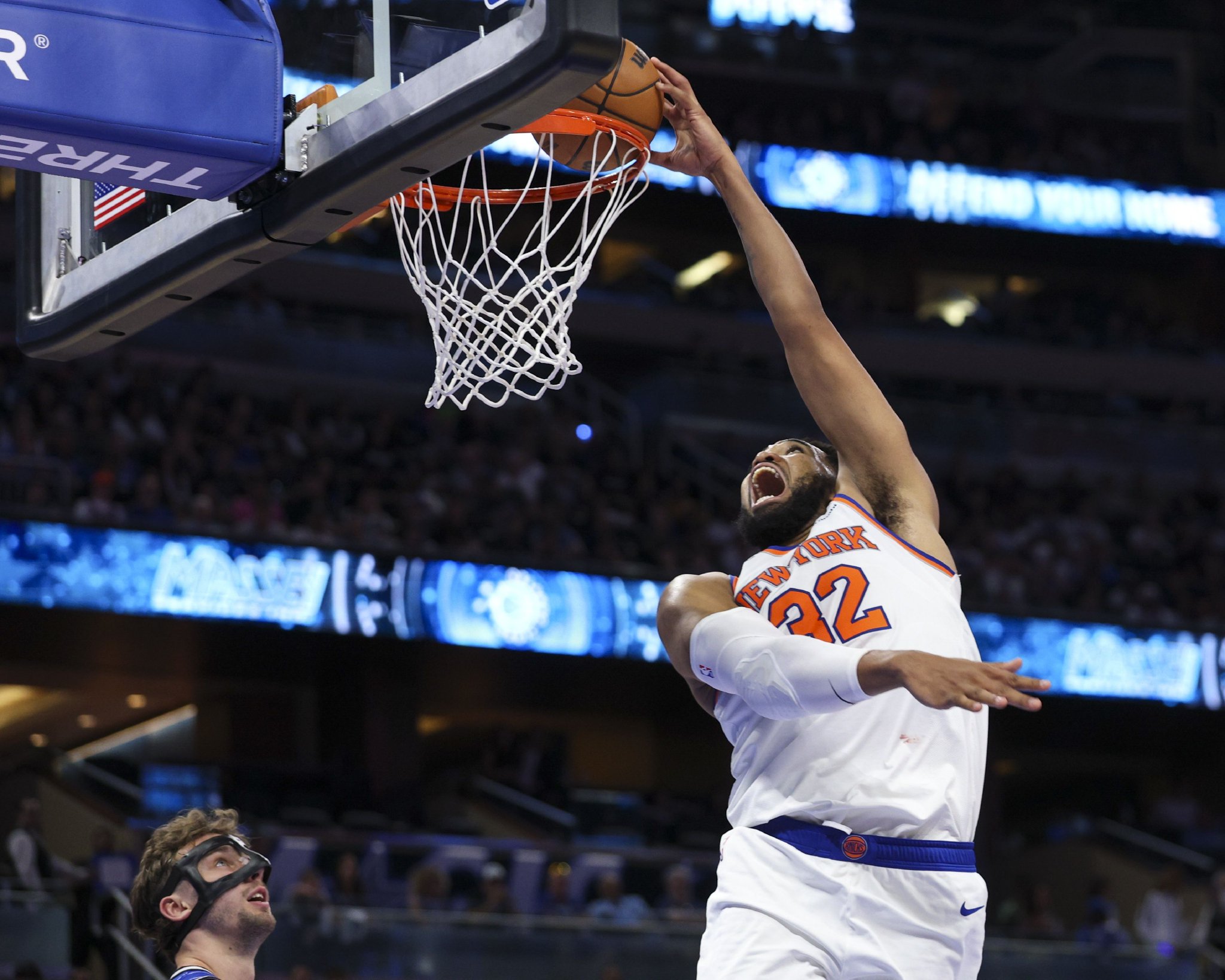 NBA杯四分之一决赛尼克斯对猛龙 唐斯确定能够出战