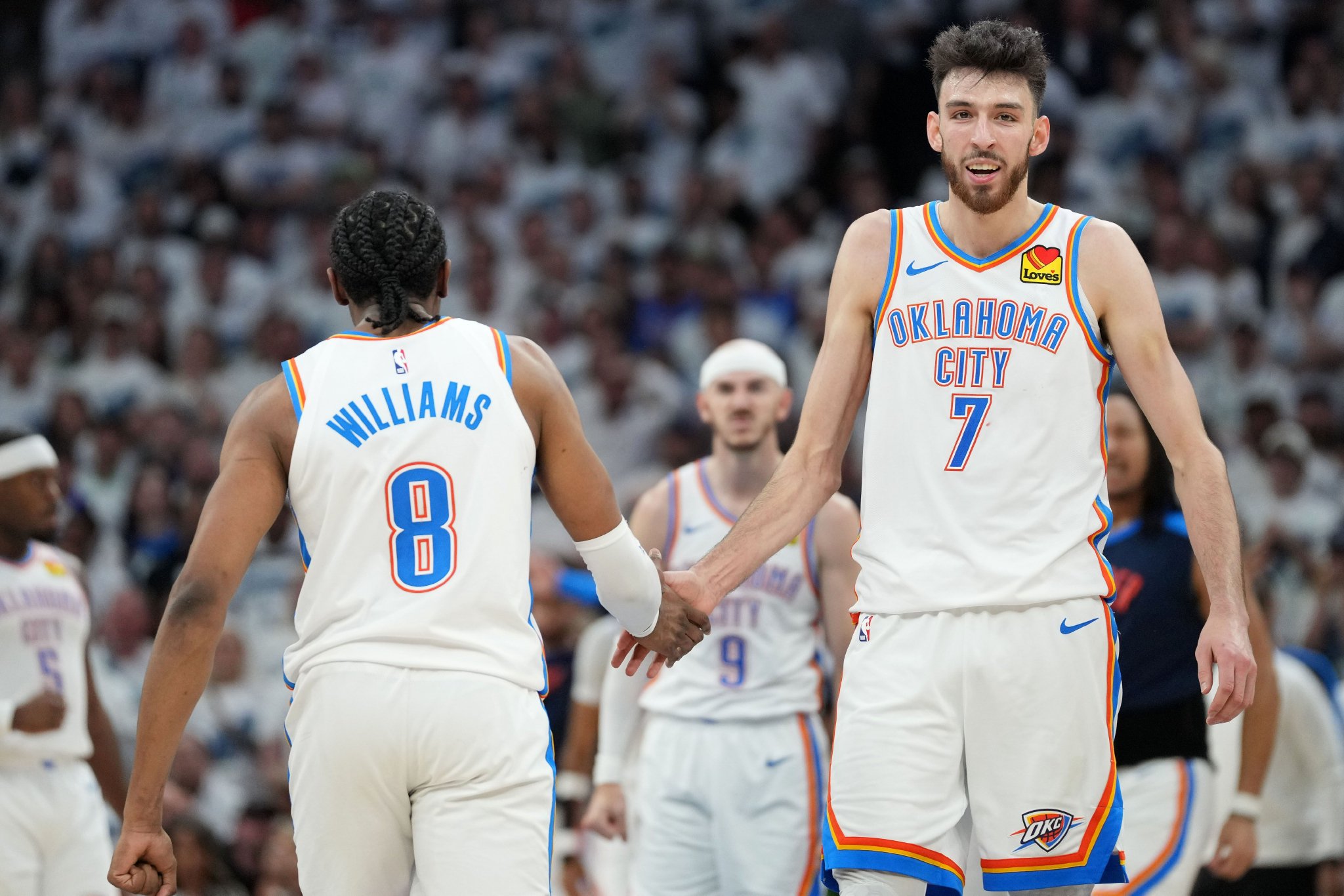 切特：我和杰伦威技术还能再提高 我们的默契还有很大提升空间