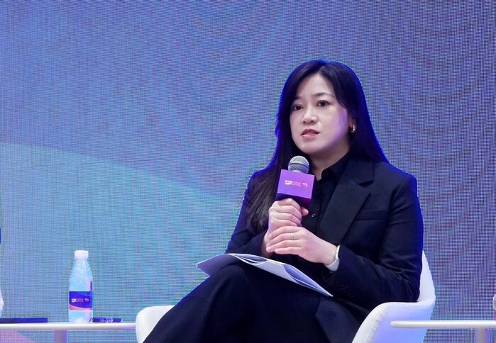 （图为：亚马逊中国副总裁、亚马逊全球开店全球产品负责人彭嘉屺）