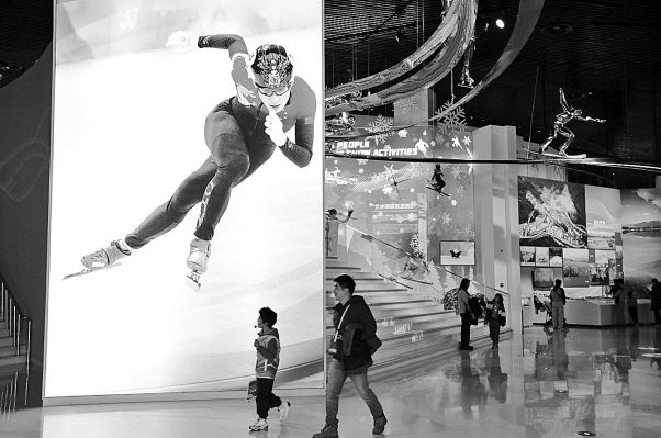 　　北京奥运博物馆以影像、图片、艺术装置设计等多种形式展示冰雪运动的魅力。