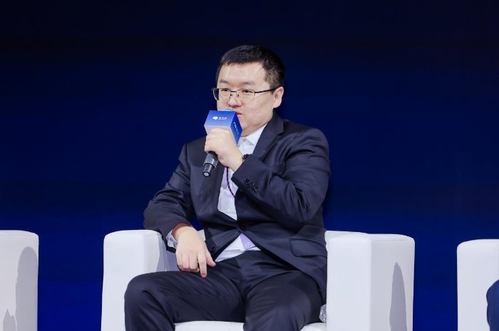 佑驾创新副总裁郭龙