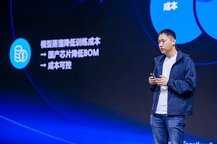 新石器无人车首席技术官苗乾坤