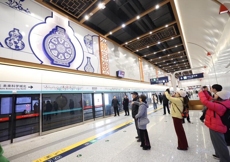 北京三条(段)地铁新线年底将开通,市民代表实地探访提建议|北京市|地铁|轨道交通|地铁|北京市_手机新浪网