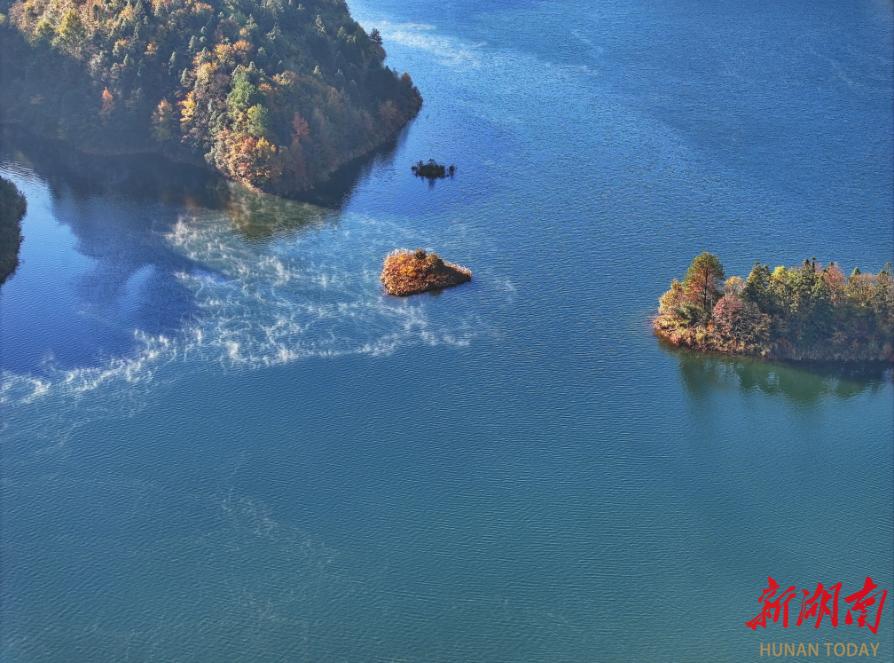 11月29日，城步白云湖国家湿地公园。白云湖平均水深80余米，水源来自高山峡谷。本版照片均为华声在线全媒体记者 童迪 摄