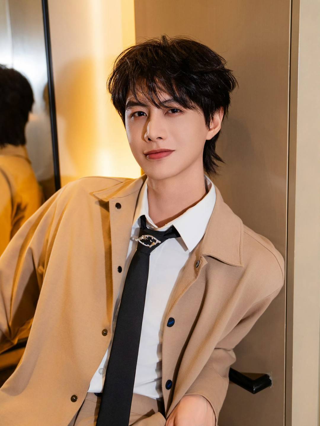 何健麒：从高铁售票员到短剧实力派｜短剧的春天