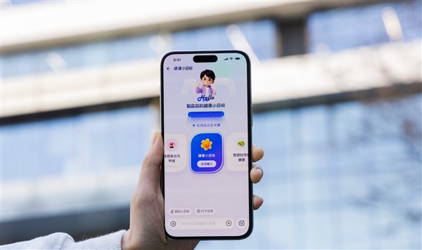 对于无法描述清楚自身情况的用户，阿福的“AI诊室”模式会模拟真人主动追问，甚至给出示意图，辅助用户准确描述问题。