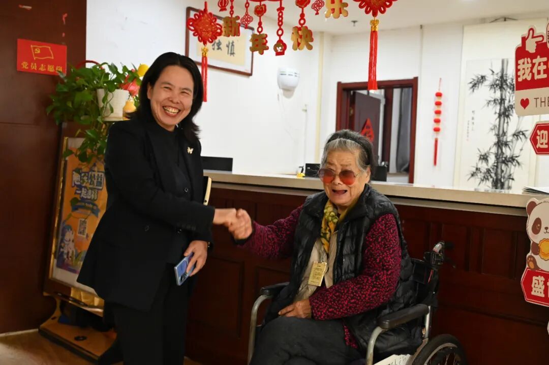 卖“陪伴”成了生意经？为什么大家都不想独处了