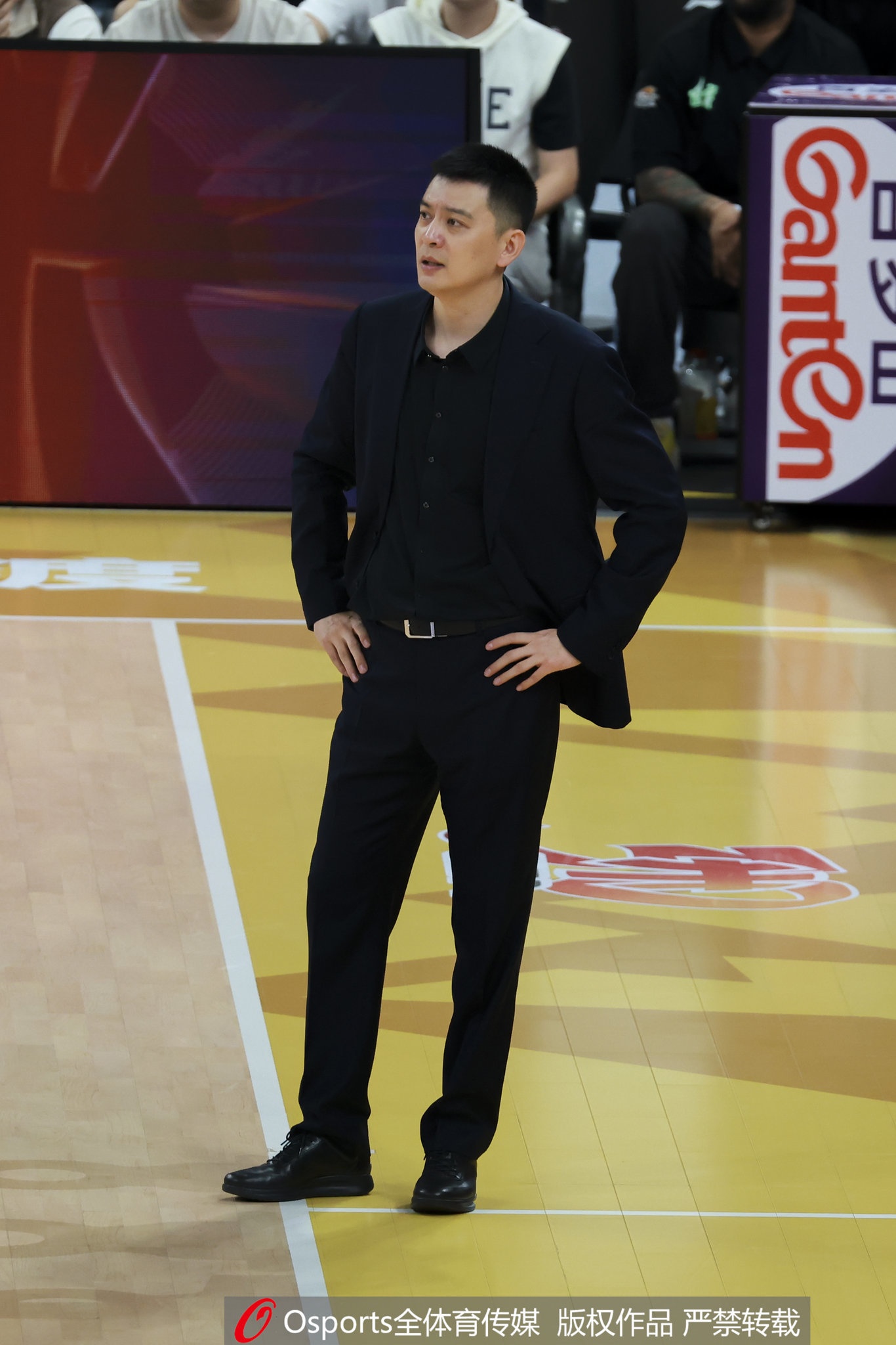 媒体人：上赛季辽宁从广厦这跌倒 再回来时他们选择从这里爬起来