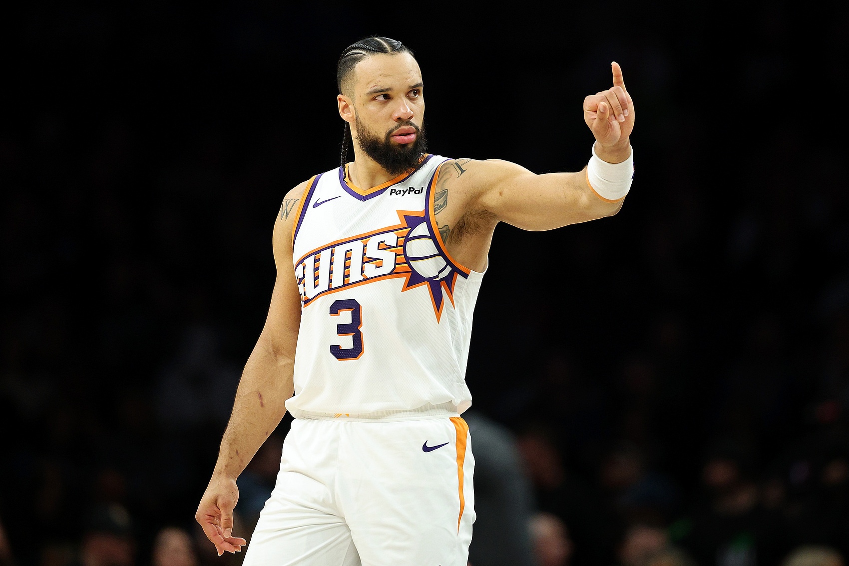 范德彪：狄龙又在耍那些小把戏 这场他坑了他自己 我能说的就这些