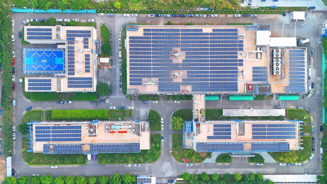 新奥为广东晶科电子升级能源硬件设备设施 &nbsp; &nbsp;图片来源：新奥集团供图