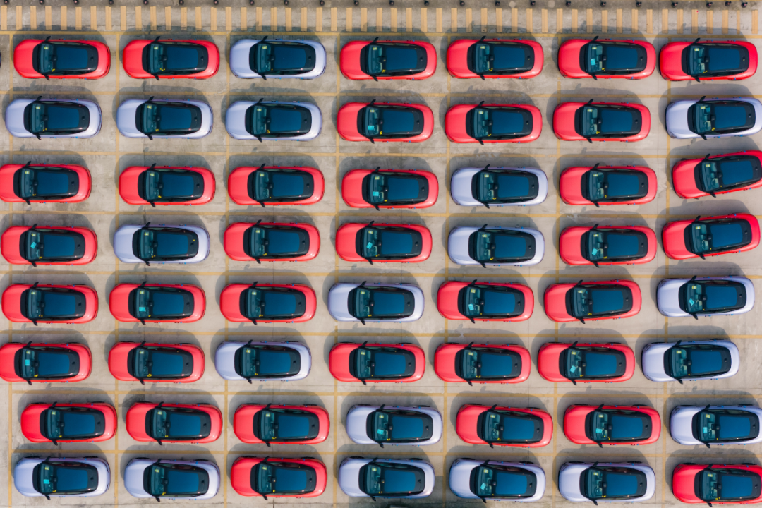 ▲整装待发的长安汽车。（李洪波/摄）