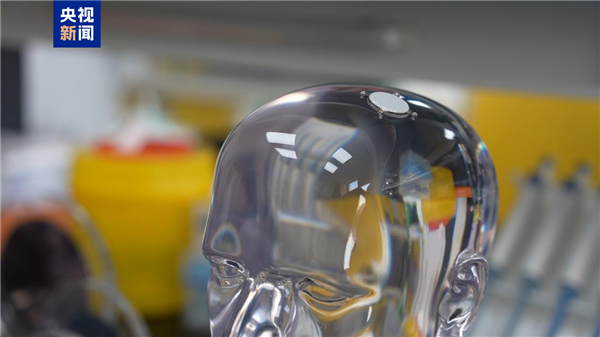 我国侵入式脑机接口临床试验新进展！从二维到三维物理世界重大转变