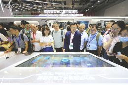 不少光伏厂商出现“第二增长曲线”焦虑：在垂直赛道“内卷”，还是靠光储一体化？