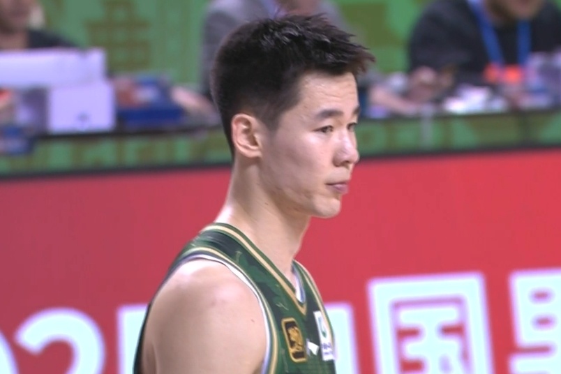 媒体人：拒绝活塞的郭昊文开始兑现天赋 他需要提升基本功&专注度