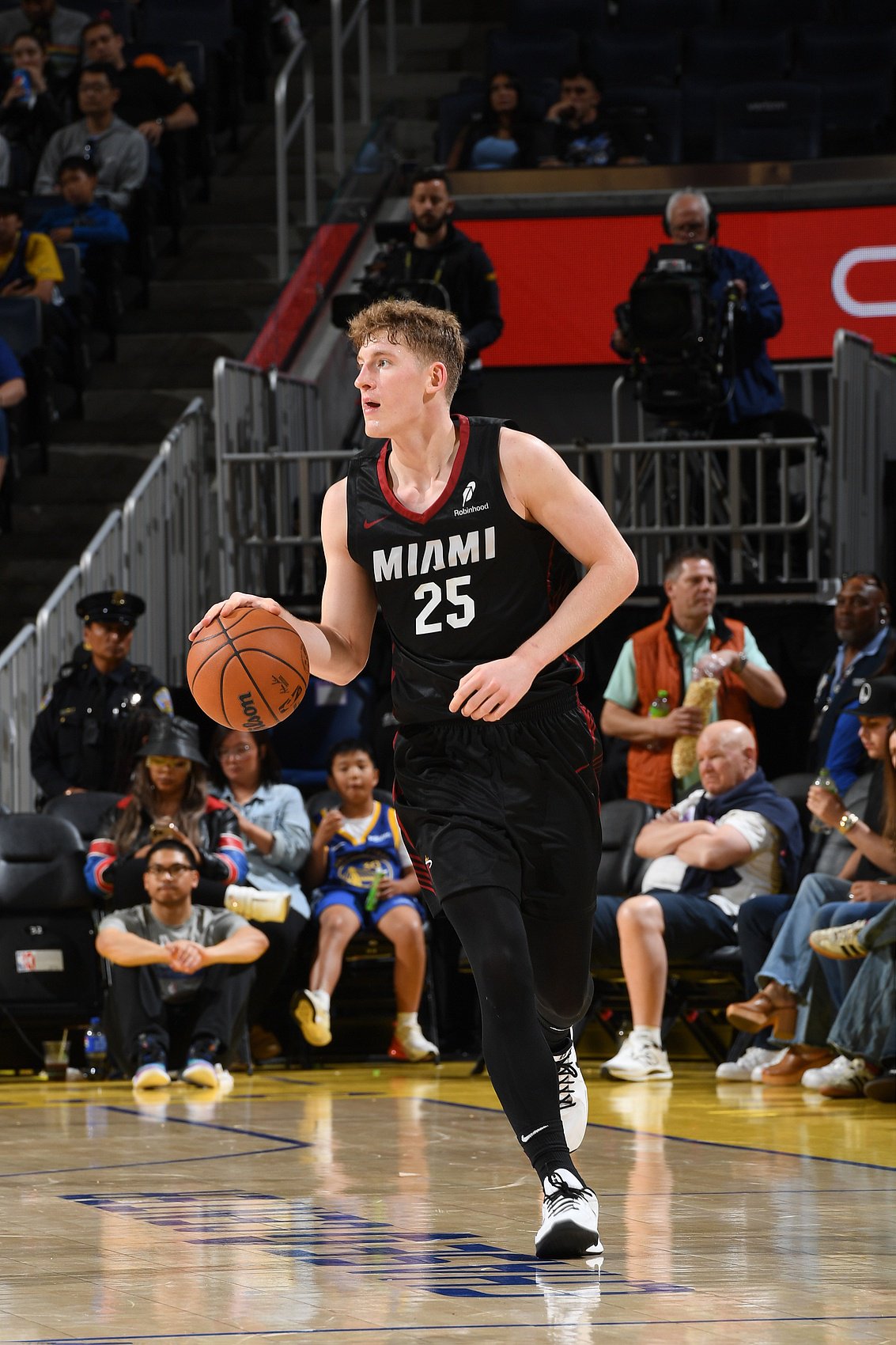 亚库乔尼斯：终结5连败至关重要 我感觉不错一直都在时刻准备着