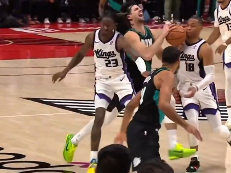 我有眼睛！美媒：阿夫迪亚肘击威少脸部 威少被吹犯规 国王输球