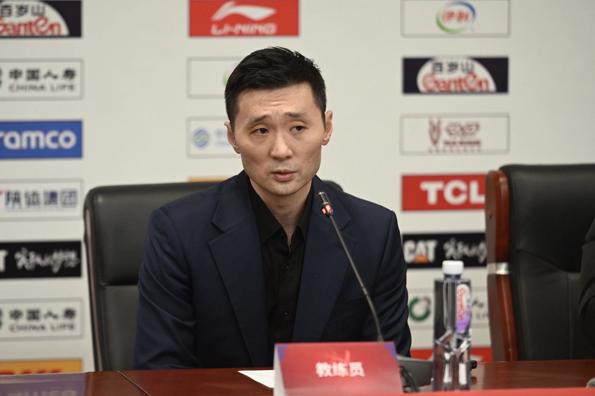 刘炜：只要防守出问题 我一定会换人 纳托尔应把专注力放在防守上