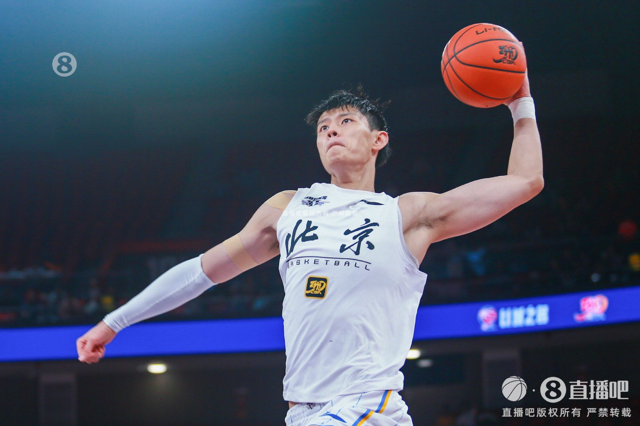 记者：首钢选外援都是基于小曾考量 奥莫特状态糟但他是保底选项