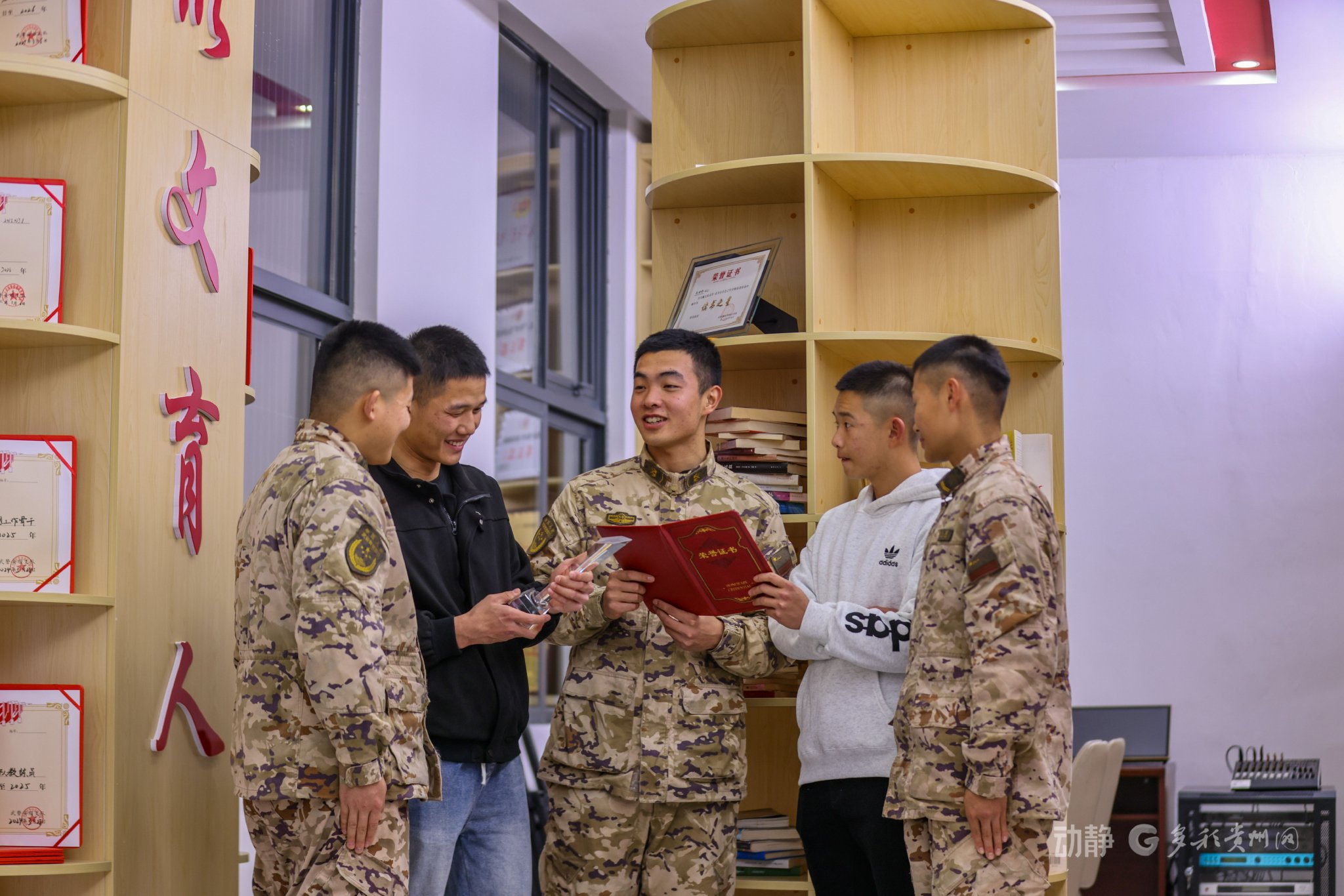 热气腾腾！军营里的冬至，饺子暖胃更暖心