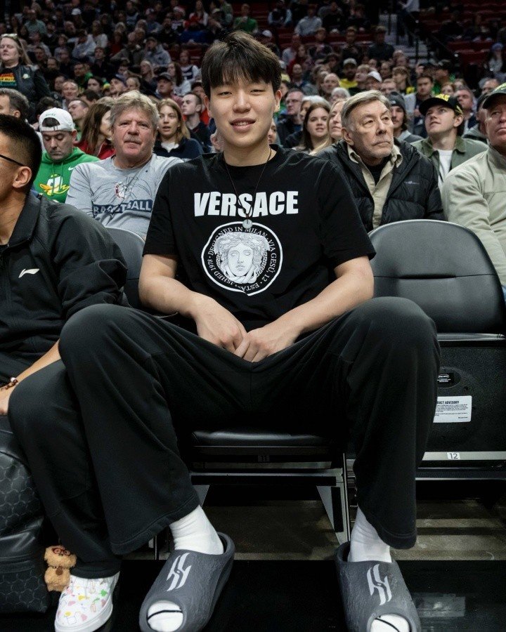 杨瀚森工作室鼓励小杨林葳：为梦想奋斗的年轻人努力向前奔跑