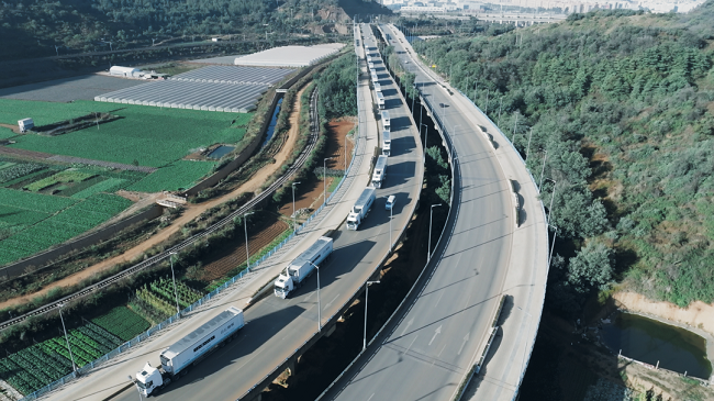     云上营家斯堪尼亚冷链运输车队