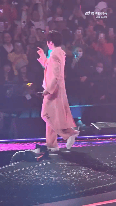 演唱会现场画面