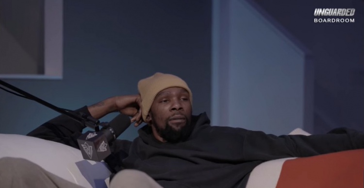 陷相同困境？KD此前谈选择加盟勇士：不用担心一接球就被包夹了