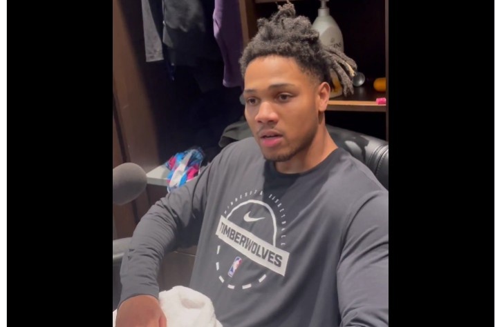 小香农谈防守：摸清对手的进攻习惯 和队友在场上不停地沟通呼应