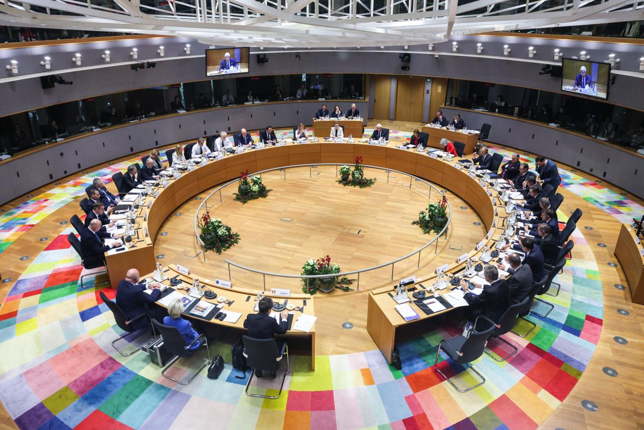 欧盟900亿欧元对乌援助背后：一个纠结焦虑的欧洲