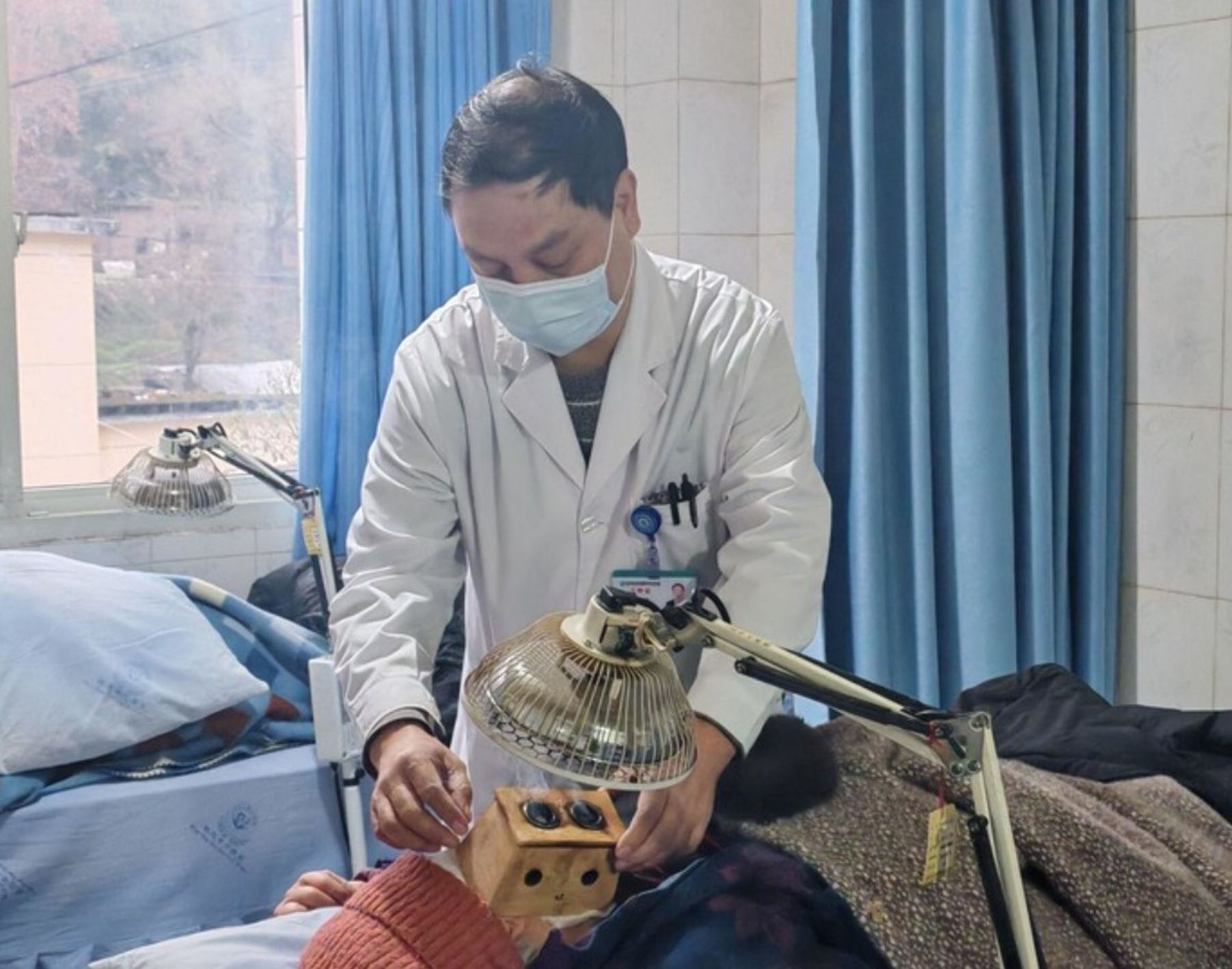 在四川，中医技术已在尘肺病康复中获得积极应用。图片由受访者提供