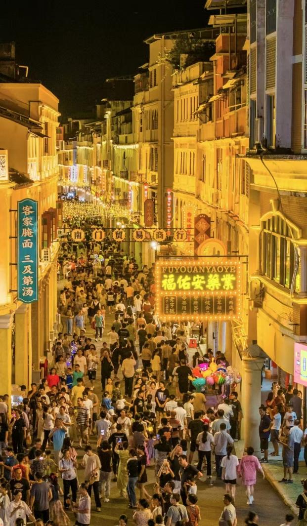 梅江区通过“微改造、精提升”，让一批老建筑焕发新生。（受访者供图）