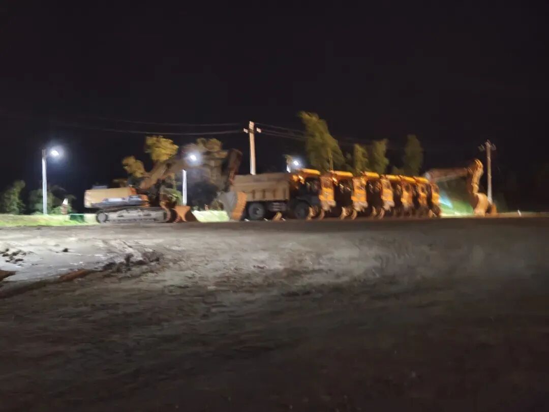 此前矿区停产图片