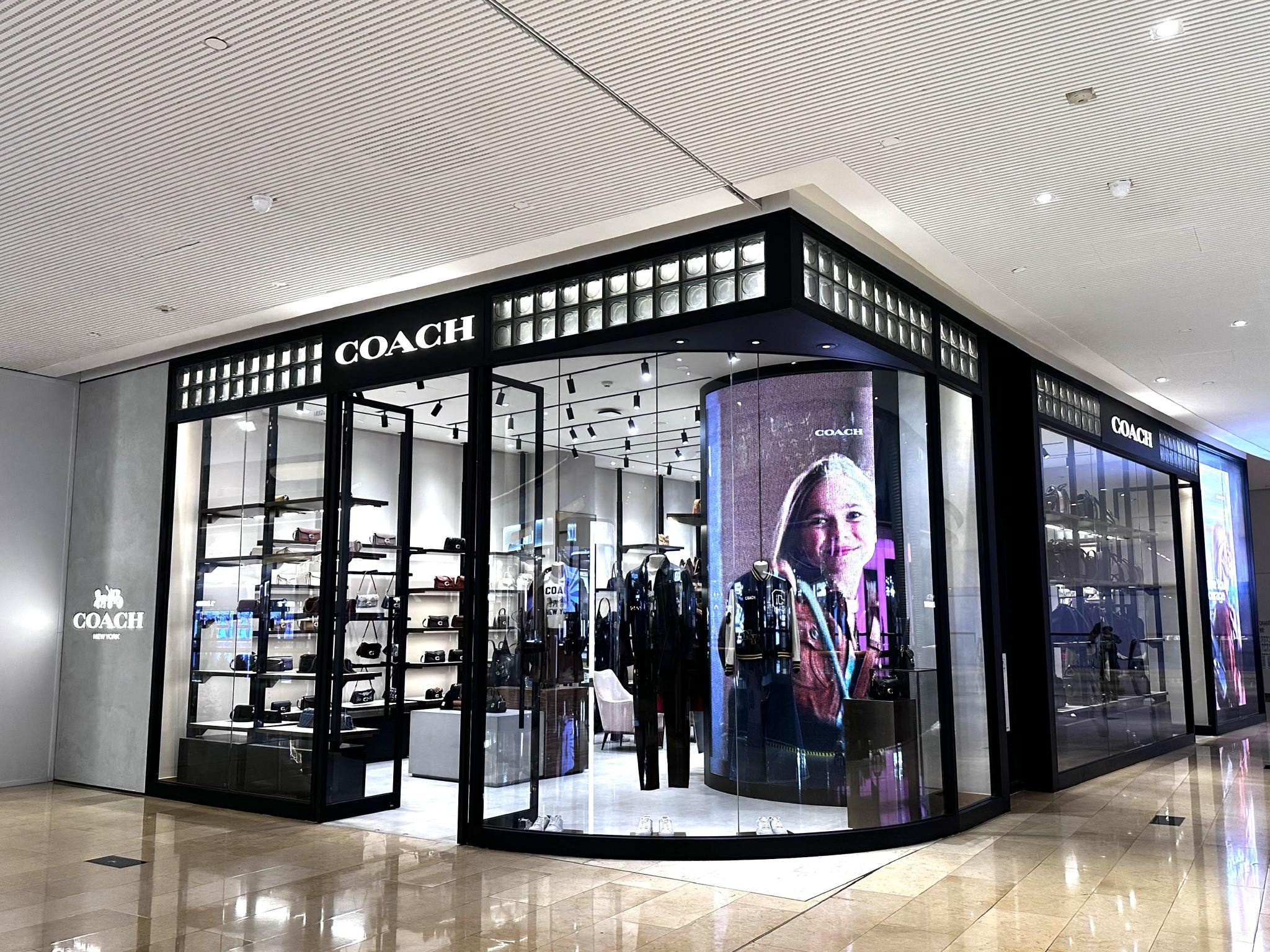 COACH广州太古汇门店。时代财经摄