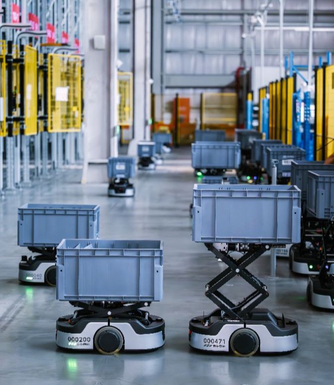 英国“智狼仓”VS巴黎盗抢案：效率与安全，正考验京东出海“本土化”