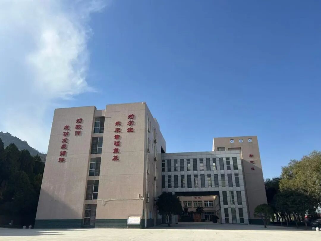 临潼区"四新"系列教研活动(第六期)在华清中学顺利举行