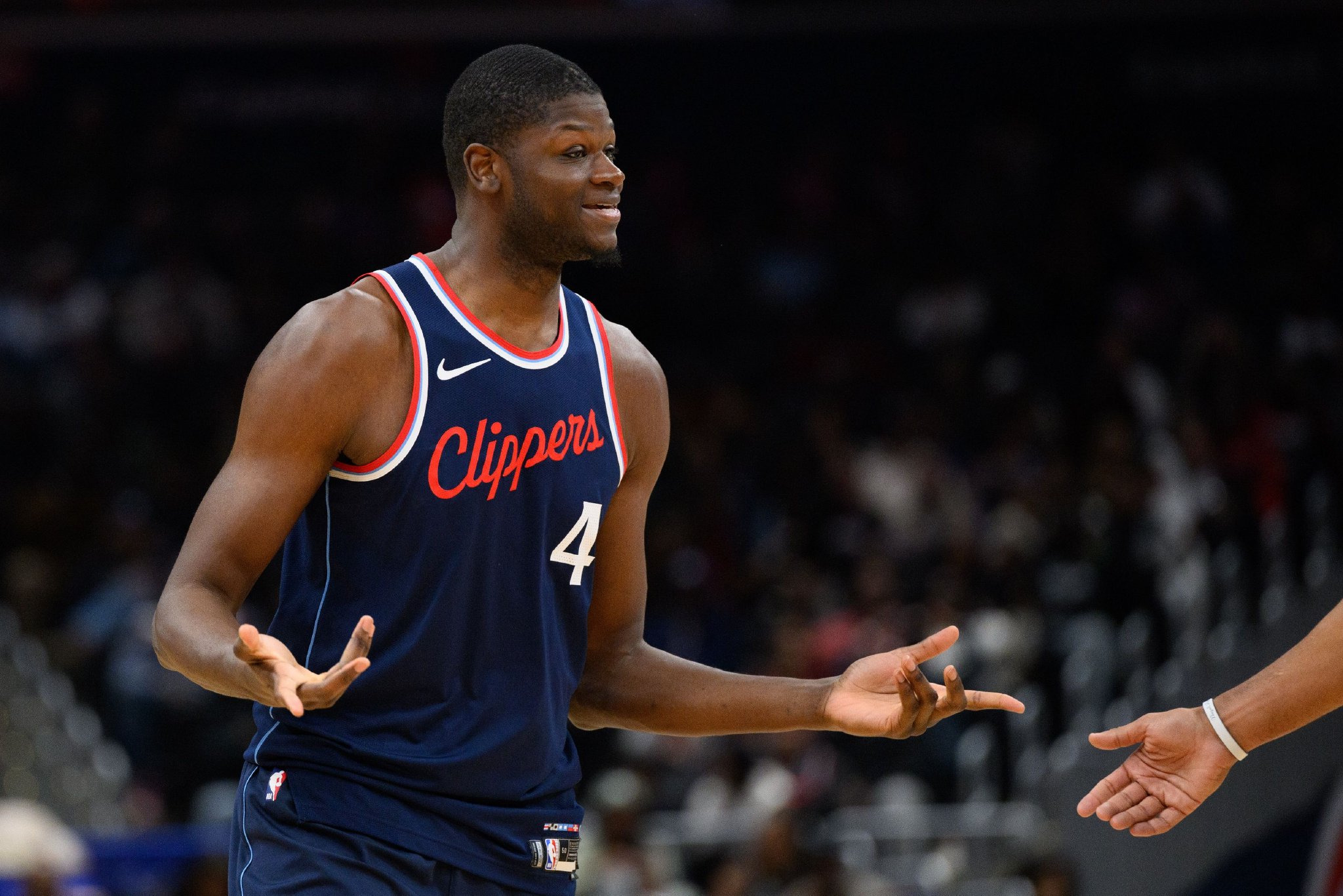 龙记：班巴的合同是非保障的 本质上是一份为期12天的短合同