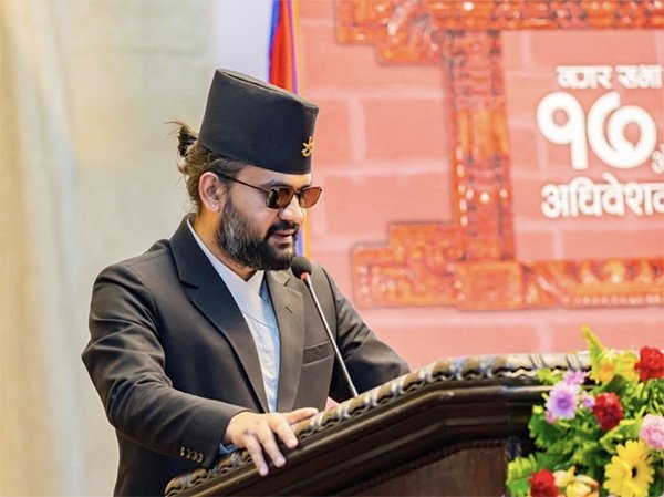 “挑战主流政党”，说唱歌手出身的尼泊尔首都市长将竞选总理