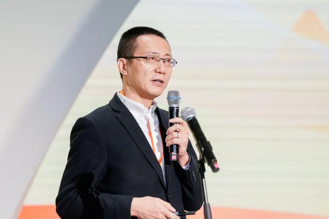 首旅集团党委常委、董事、副总经理刘绍坚