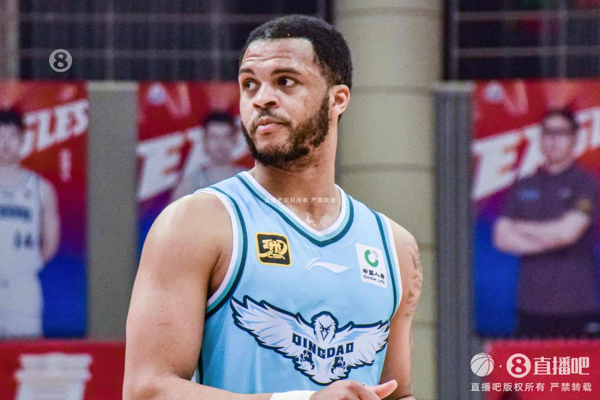 得分能力强！韦瑟斯庞半场13中6拿下16分1板2助4断