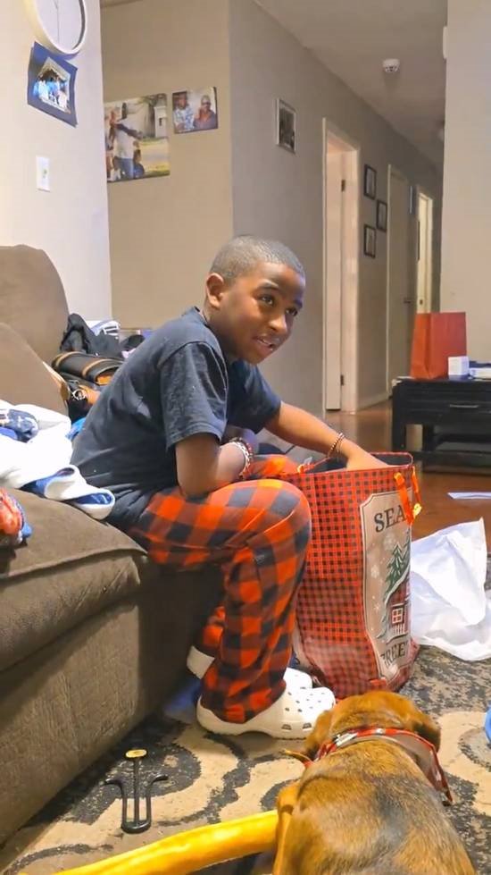 责任编辑：黑白