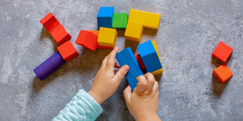 越聪明的孩子越难带？脑科学：若娃有这4种“烦人”表现，你就偷着乐吧