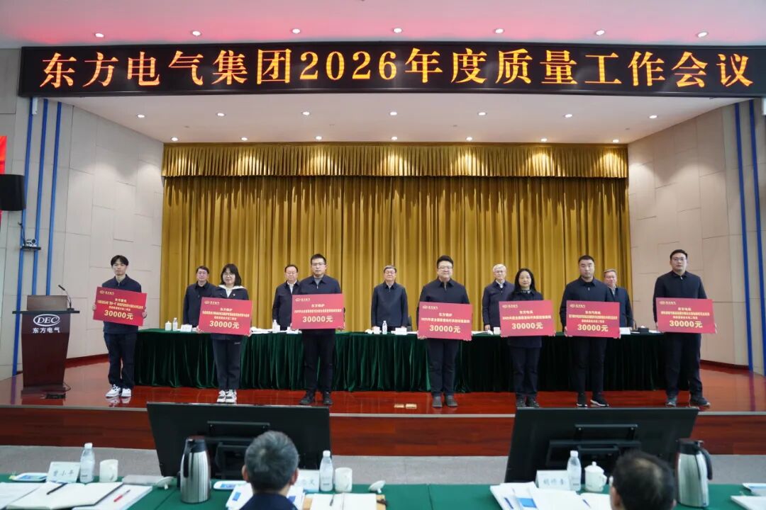 滑动查看更多图片