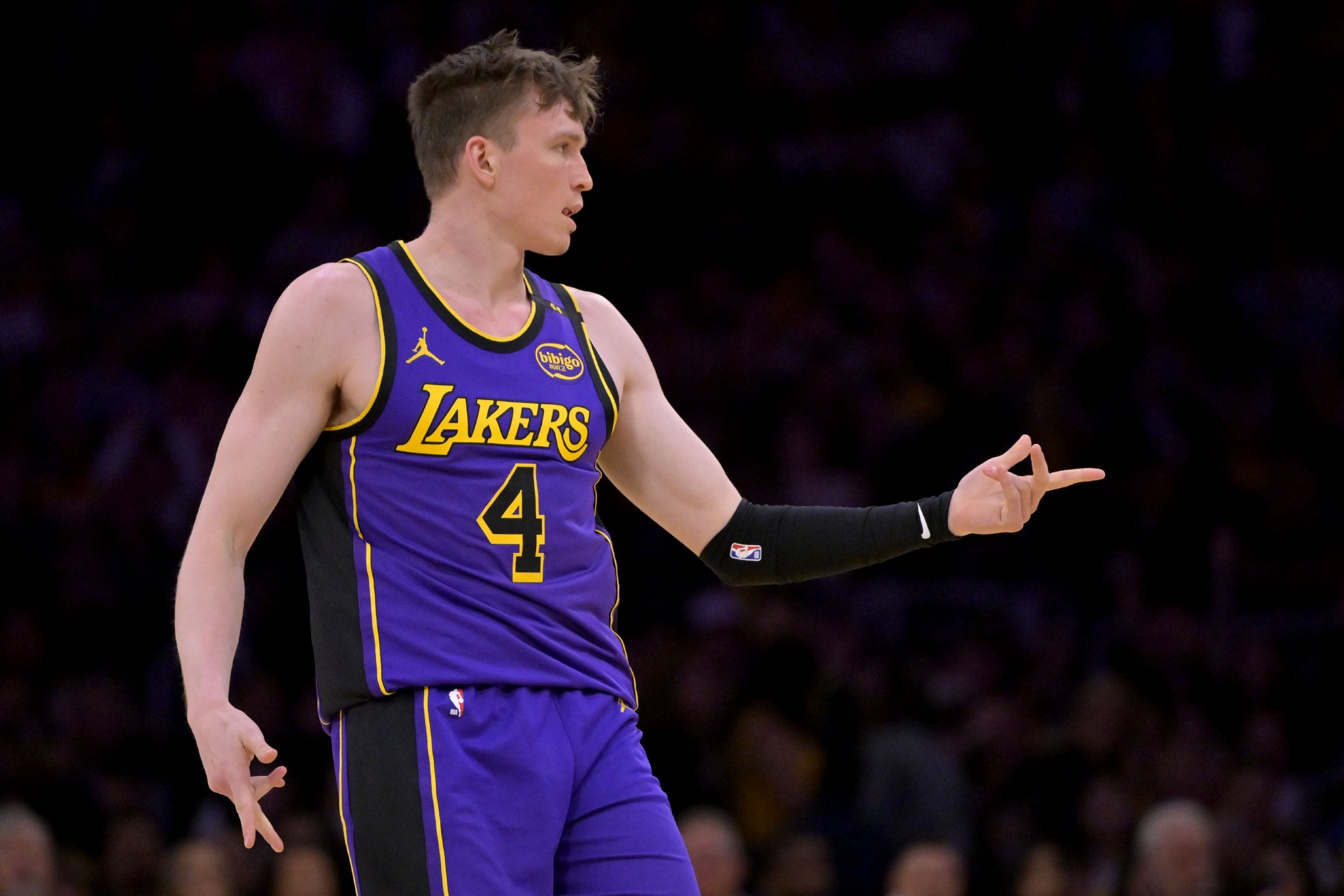 火力堪忧！本赛季湖人替补场均仅25.8分 全联盟垫底&唯一不足30