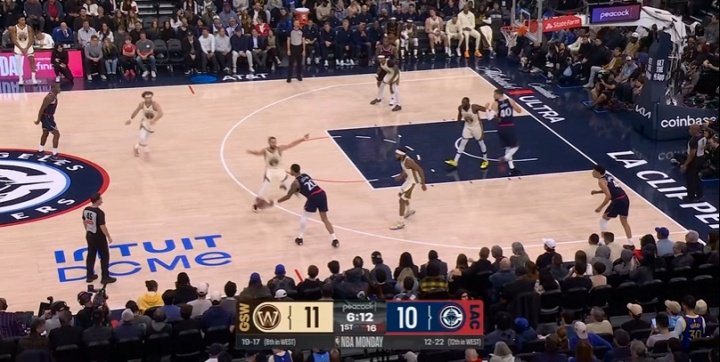 勇记感慨：这场不像快船主场 反而像在赌城 勇士球迷声音贼大