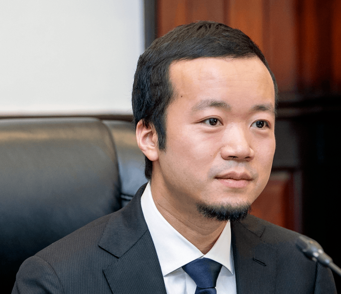 柬政府确认陈志6日已被遣返回中国，柬国王颁布王令撤销其柬埔寨国籍