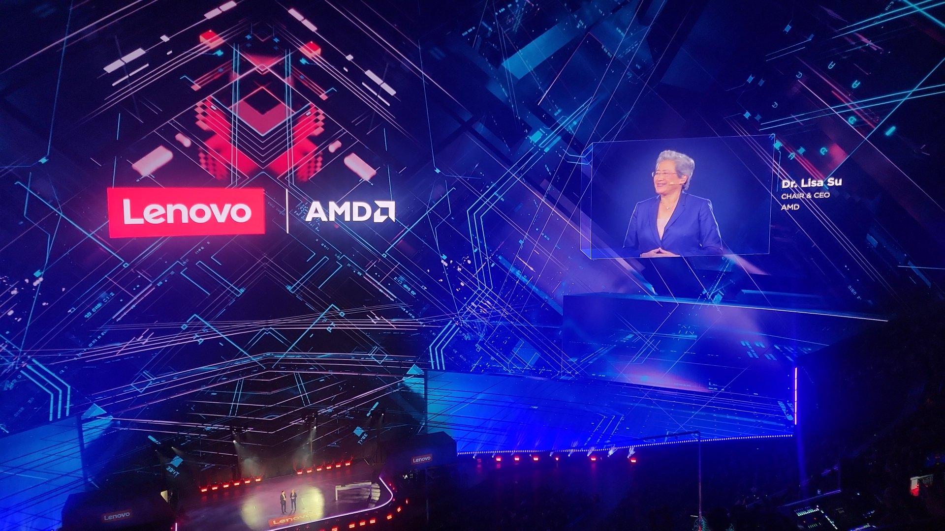 杨元庆与苏姿丰现场对话 图片来源：每经记者 杨卉 摄