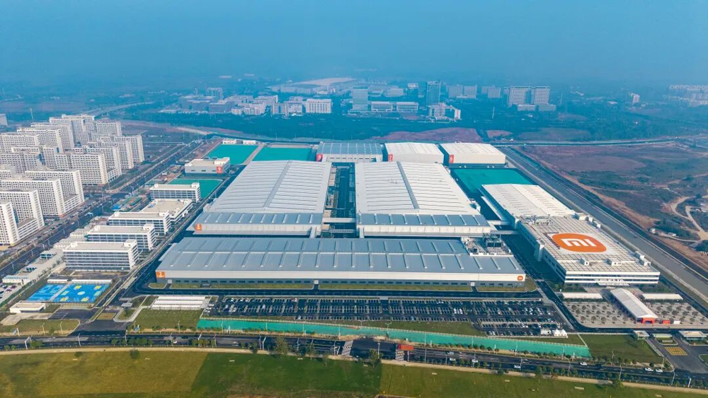 图：2025年10月投产的小米武汉智能家电工厂，峰值年产能达700万台空调，每6.5秒即可下线一台