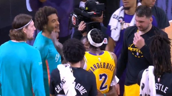 赛后被范德彪猛戳！索汉：我只是和他友好交流 他情绪不稳得改